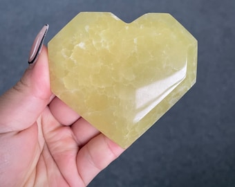 Lemon calcite heart | yellow calcite crystal heart | crystal facets heart solar plexus healing crystal healing journey home decoration