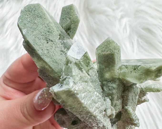 chlorite quartz mineral specimen | premium crystal cluster | crystal healing home decoration | healing crystal | crystal decoration