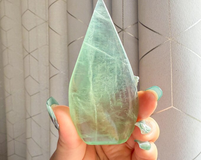 Green fluorite flame point healing crystal home decoration meditation | gift for her |gift for him |crystal gift