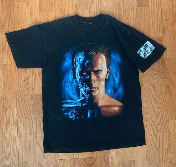 Terminator 2 3D Universal Studios T-Shirt