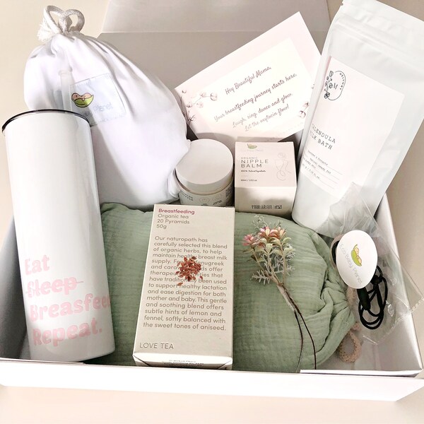 New Mum Organic Hamper Box - Luxury Gift Box for Breastfeeding Mums - Baby Shower Gift -  Nursing Self Care Package - Postpartum Gift Basket