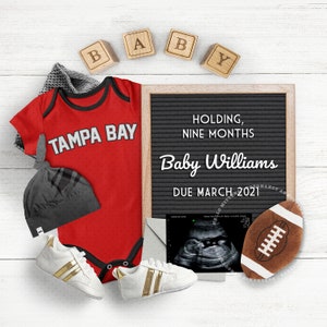 FOOTBALL Baby, Annuncio di Gravidanza per Social Media Digital, Chicago, Gender Reveal, Instagram Photo. Tutti i colori della squadra.