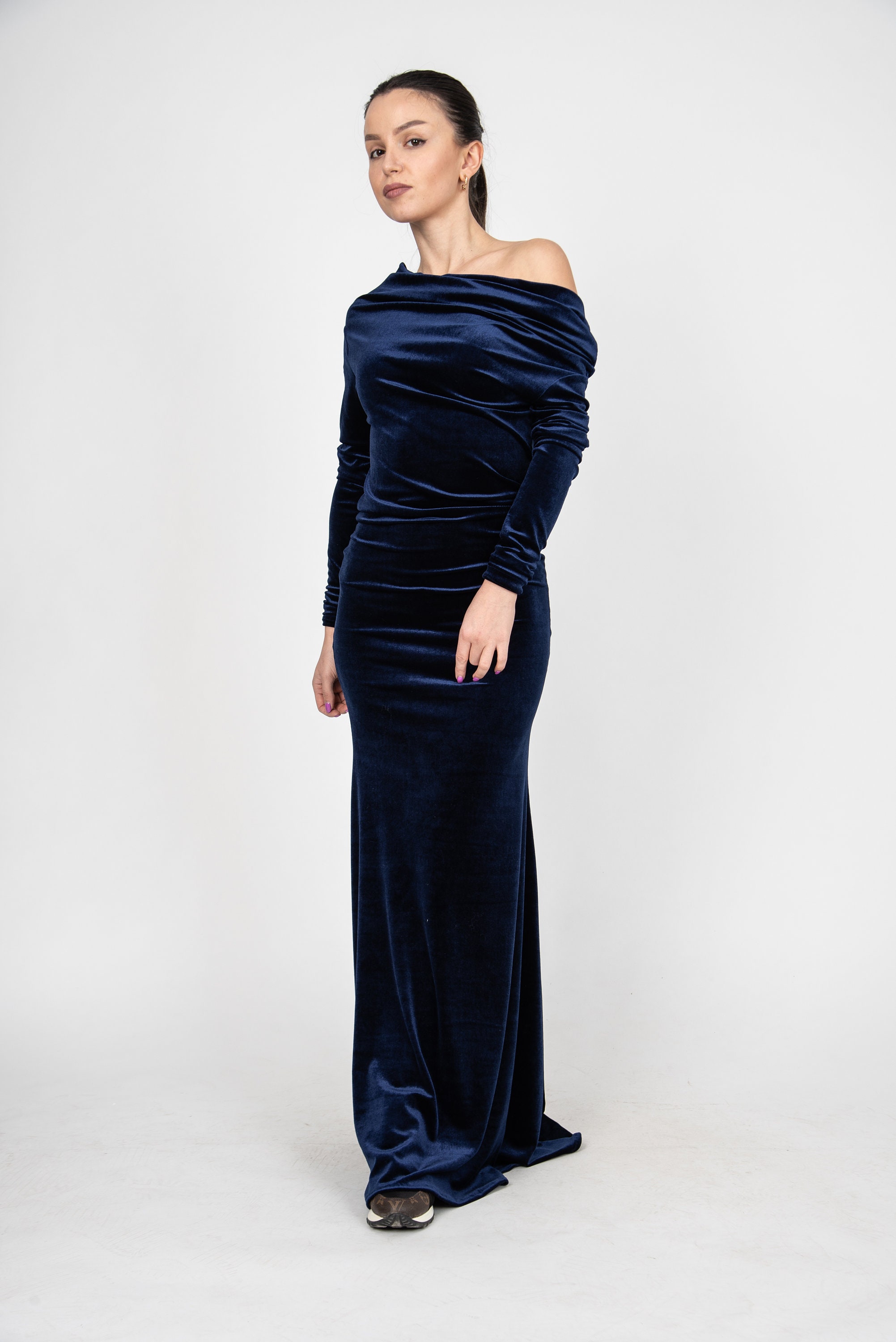 off the shoulder velvet bodycon dress 1960s Off Shoulder Velvet Bodycon Dress
