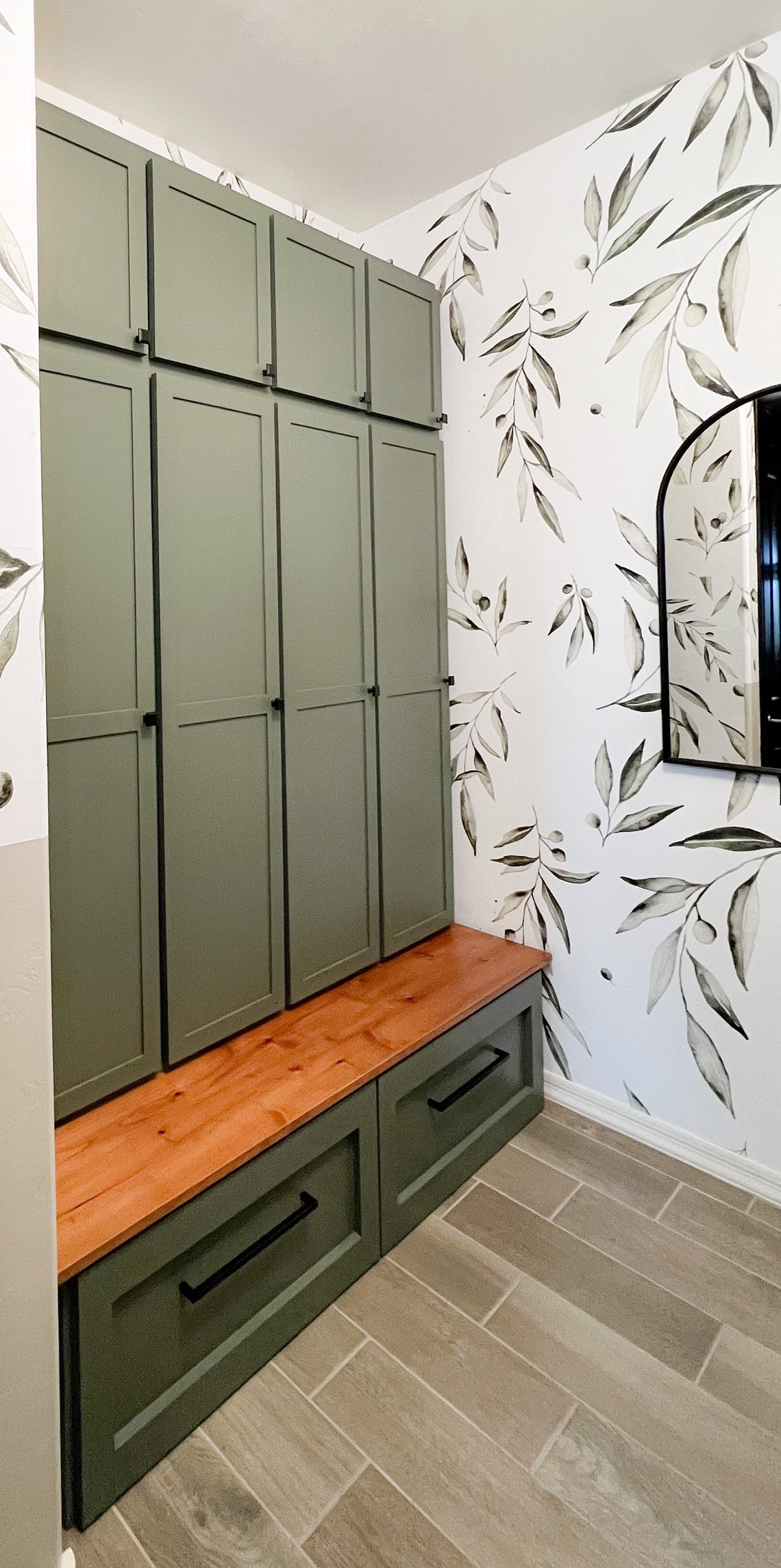 Mudroom | Locker | Storage system | Laundry Room | Organization image 1