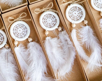 Mini Dreamcatcher Keychain Favors for Guest, Boho Wedding Favors, Bohemian Baby Shower Favors, Party Favors in bulk