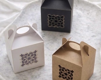 10 pcs Carton Favor Boxes, Wedding Engagement Gift Boxes, Craft Packaging (6x6x6 cm)