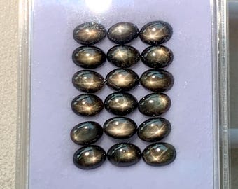 Natuurlijke zwarte saffierster - ovale cabochon - 6 x 4 mm - saffierarmband / saffiersieraden