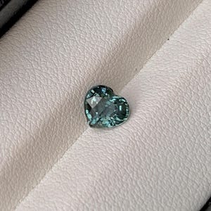 Natural Teal Sapphire • Unheated Sapphire Heart Shape 6.1x5.6x3.6 mm 0.93 ct Sapphire Ring/Pendant Jewelry-1731 image 7