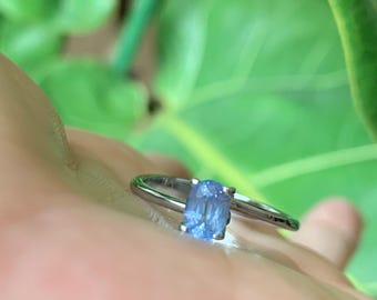 Natuurlijke korenbloemsaffier 0,71 CT - 5,9 x 4,3 x 3,2 mm - ovaal geslepen saffiersieraden