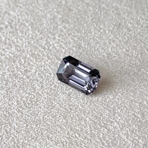 Natural Spinel - Gorgeous Metallic Gray Spinel 2.88 CT - Elongated Emerald Cut - 10.2x6.4x4.9 mm - Bespoke Jewelry/Fine Jewelry - 1273 image 1