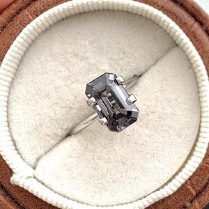 Natural Spinel - Gorgeous Metallic Gray Spinel 2.88 CT - Elongated Emerald Cut - 10.2x6.4x4.9 mm - Bespoke Jewelry/Fine Jewelry - 1273 image 6