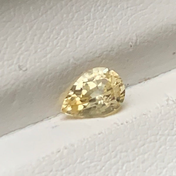Fantastic Natural Yellow Sapphire Pear drop • Fancy Light Yellow Sapphire 6.6 x 4.7 mm • Sapphire Engagement Ring-1577