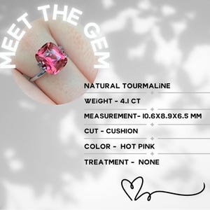 Puede incluir: Un anillo de plata con una piedra preciosa de turmalina rosa de talla coj&iacute;n. El anillo pesa 4,1 quilates y mide 10,6 mm x 8,9 mm x 6,5 mm. La piedra preciosa es natural y no est&aacute; tratada.
