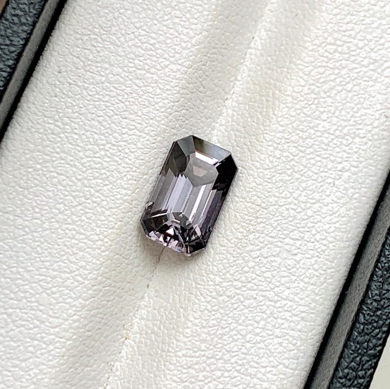 Natural Spinel - Gorgeous Metallic Gray Spinel 2.88 CT - Elongated Emerald Cut - 10.2x6.4x4.9 mm - Bespoke Jewelry/Fine Jewelry - 1273 image 2