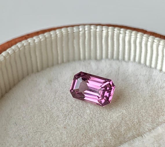 Natural Magenta Spinel 0.99 CT - Emerald Cut Pink Spinel 7.2x4.6x3.5 mm - Spinel Fine Jewelry - KZ2120