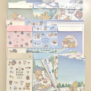 Paquete de muestra de hojas de notas y cartas de Rilakkuma “Komorebi Camp” de San-X de julio de 2023.
