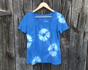 Sz. Small Hand Dyed Shibori Natural Dye Indigo Shirt with Lace! Tie Dye Shibori Blue Weaver Design!  size Small