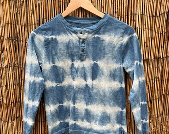 KIDS sz. Large Hand Dyed Shibori Natural Dye Indigo Long sleeve Shirt! Tie Dye Blue Vibrations Design! Size Kids Large