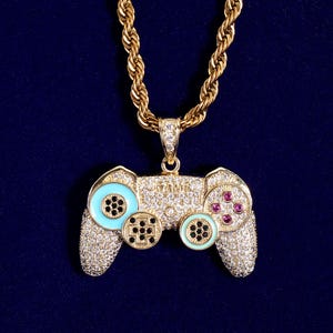 Iced Out Game Controller Pendant Necklace / Micro Paved Gamepad Pendant / Zirconia Diamond Hip Hop Jewery / Birthday Gift for Boy