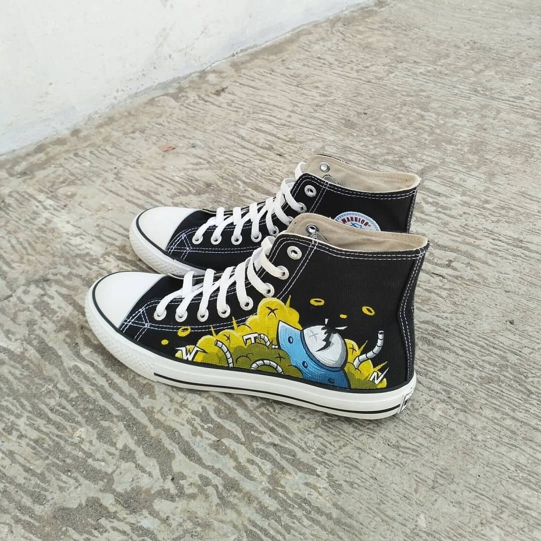 Converse x kaws deals