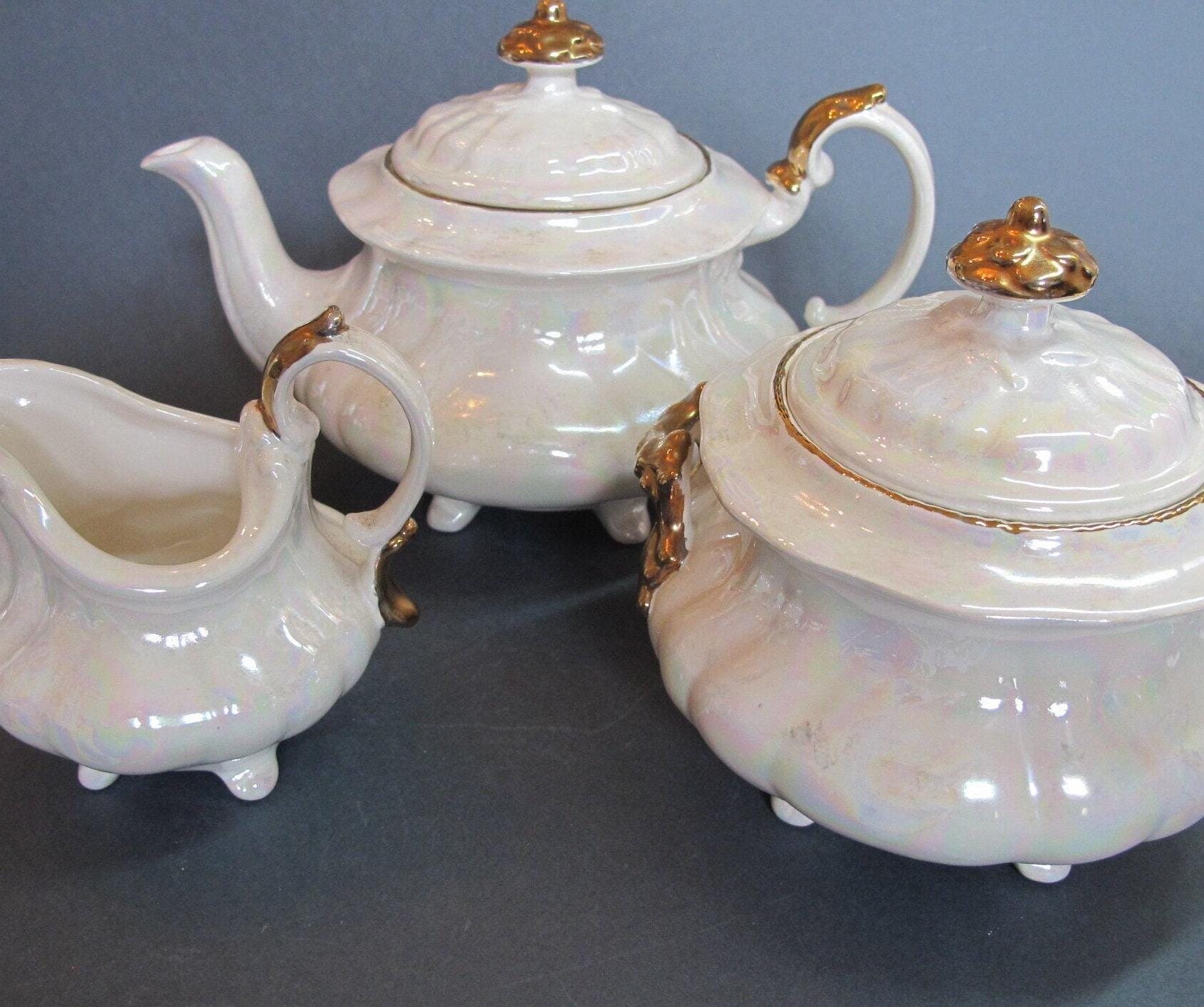 Théière Sarreguemines France, modèle CHAMPENOIS. French Antique