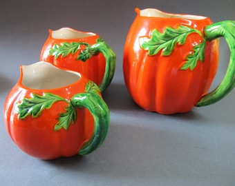 Majolica 3 tomato-shaped majolica pitchers, made in Japan circa 1950