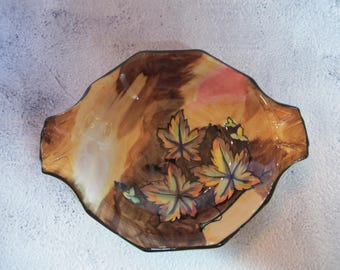 H & K Turnstall (Hollinshead Kirkham), small hand-painted Autumn Tints handled dish, England 1933-42