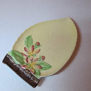 Carlton Ware, small yellow majolica leaf candy dish with apple blossoms and leaves (Australian Design), 1934