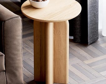 Solid Oak Round End Table: Modern Minimalist Side Table