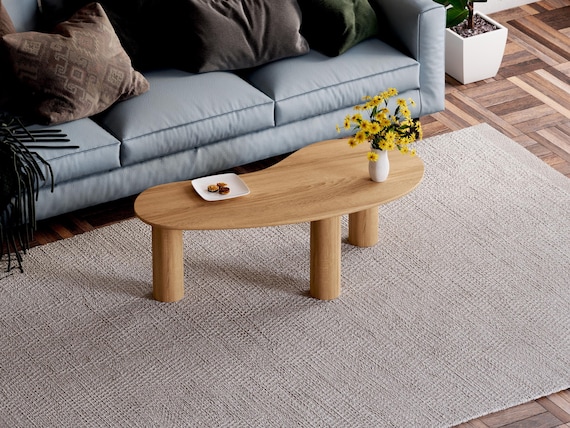 Couchtisch aus massiver Eiche: Moderner, skandinavischer Stil in Bohnenform