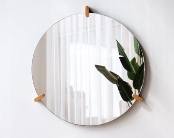 Minimalist Round Wall Mirror - Natural Oak Frame, Modern Decor