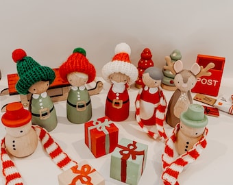 Kerstcollectie: traditionele kerstknijperpoppen en houten speelgoed