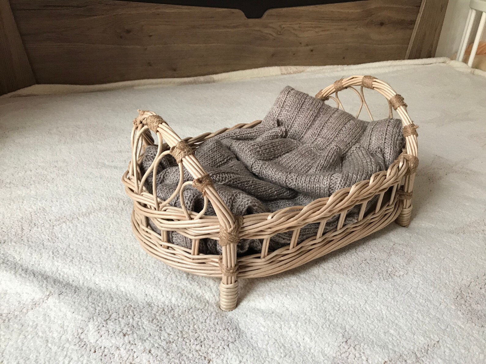dollhouse bed