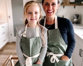 Handmade Apron / Adult Apron / Child Apron / Toddler Apron / Lightweight Cotton / Pocket Apron / Adjustable /  Unisex / Personalized