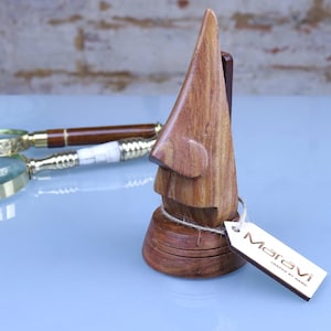 Wooden Nose Spectacle Holders Round Base