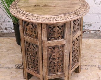 Jenari Large Mango Wood Side Table Leaf Carving