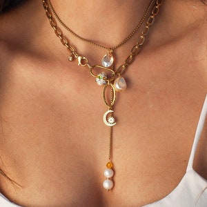 Gold Pearl Necklace,gold Carabiner Charm Necklace, Pearl Lariat Necklace 
