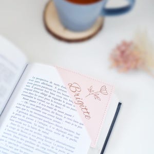 Personalized bookmark | Personalized gift for women, flowers, readers