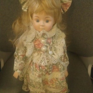 Haunted doll Edith ( paranormal Positive energy)