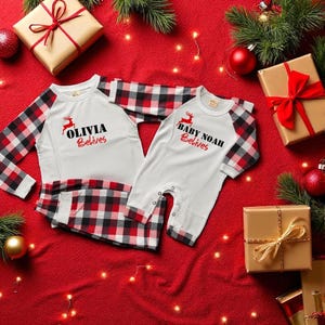 Matching Family Christmas Pyjamas Set – Personalized Plaid Reindeer PJs with Names – Custom Holiday Sleepwear for Kids & Parents