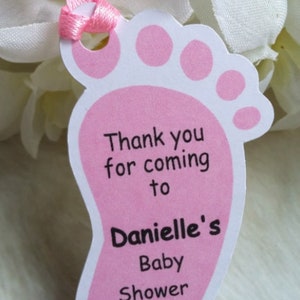 Personnalisez l'étiquette cadeau Baby Shower | Étiquette de remerciement | Étiquette de cadeau personnalisée | Médaillon pour baby shower | Étiquette de remerciement Empreintes de pas | Sexe révélé