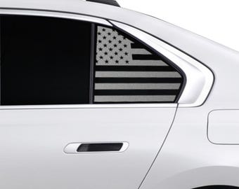 Naklejka winylowa na południową szybę BMW serii 7 z flagą amerykańską – matowa czerń (2023–2026)