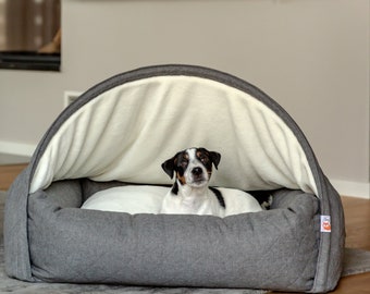 Sleepy Fox Snuggle Cave Dog Bed - Size Small -  65cm x 55cm x 40cm  (26" x 21.5" x 16")