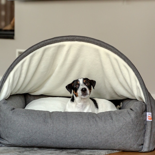 Sleepy Fox Snuggle Cave Dog Bed - Size Small -  65cm x 55cm x 40cm  (26" x 21.5" x 16")