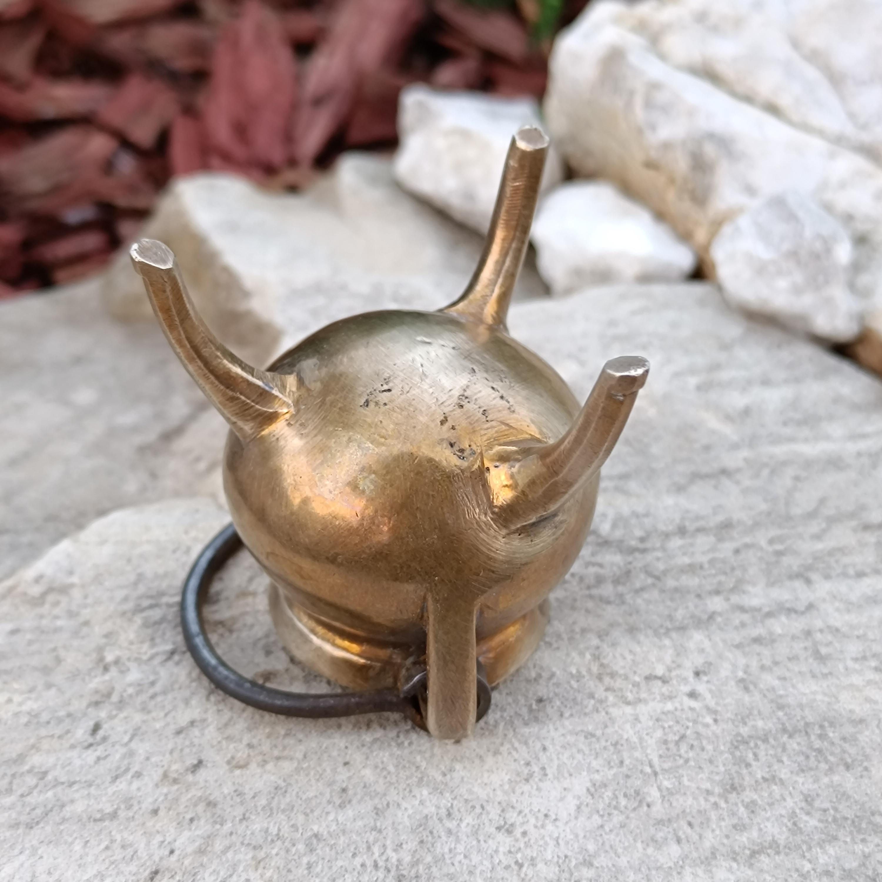 Vintage Antique Solid Bronze Cauldron Massiv Cooking Pot/grape