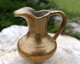 ヴィンテージコレクションの真鍮製ピッチャー、花瓶、ハンドメイドの