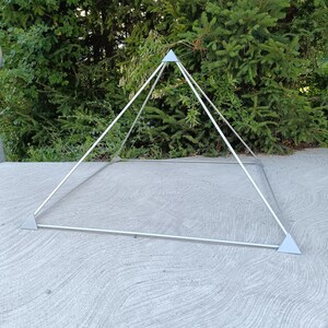 Colossus Aluminum Sacred Giza Geometry Energy Pyramid for Meditation, Grounding, Harmonizing, Stabilizing, Sleeping, Healing, Water charging base 150*150 cm