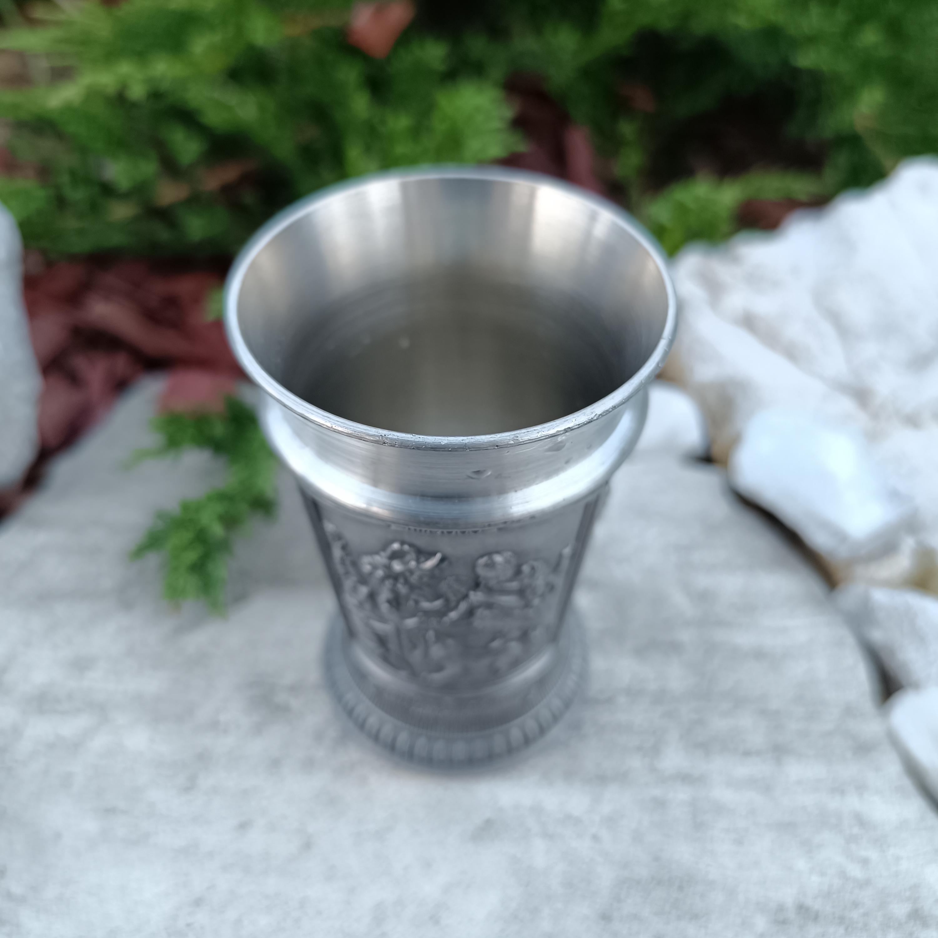 WMF Zinn Pewter ビアジョッキ Vintage WMF Zinn Pewter Mug With Relief Scenes From Dutch Old