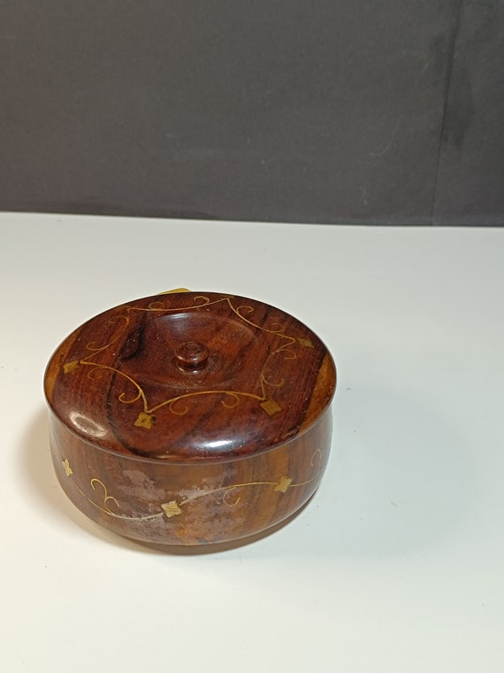 Indian Wooden Box Natural Color Etched Vine Round… - image 5