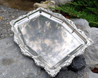 Vintage Silver plated Platter Elegant serving Tray Minimalist Design  28*20 cm 11*8 inches Rare find Collectable Gift idea